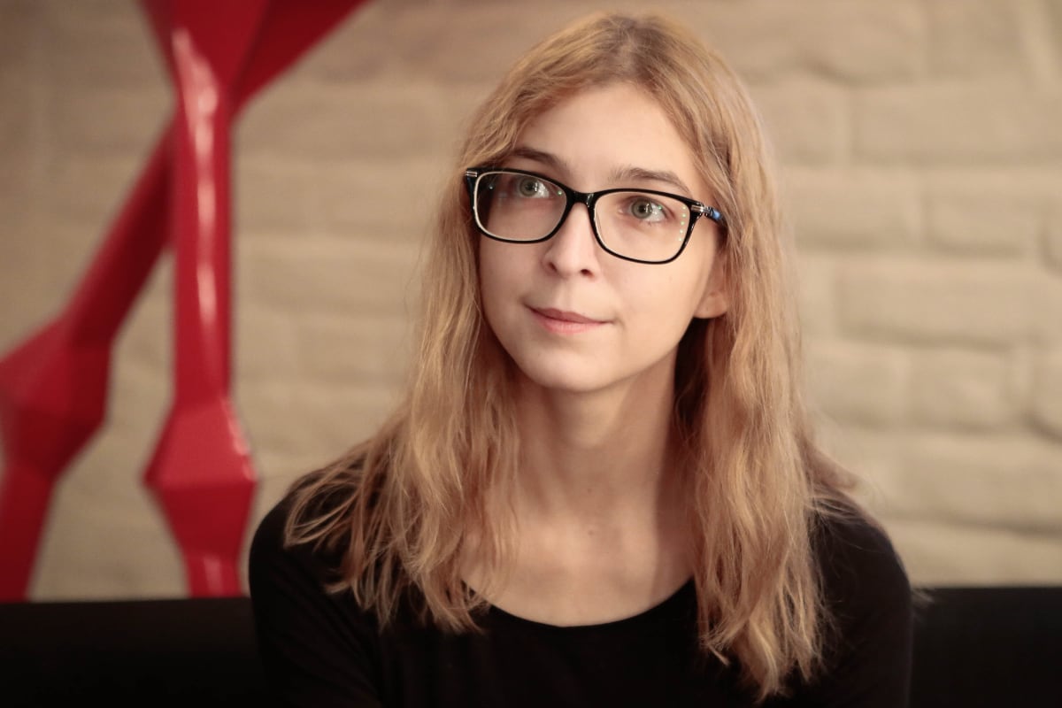 Афиша концерта: Ася Казанцева в Мюнхене: «Почему мозг не хочет работать» / 08.10.2026 19:00