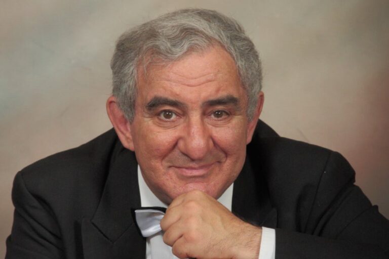 Афиша концерта Михаил Казиник в Дюссельдорфе: «Тайные знаки культуры» в 2025 году